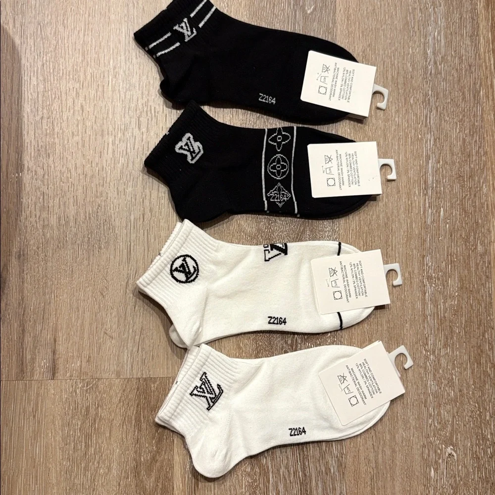 Lv GWP bundle 4 pack - Picture 2 of 3